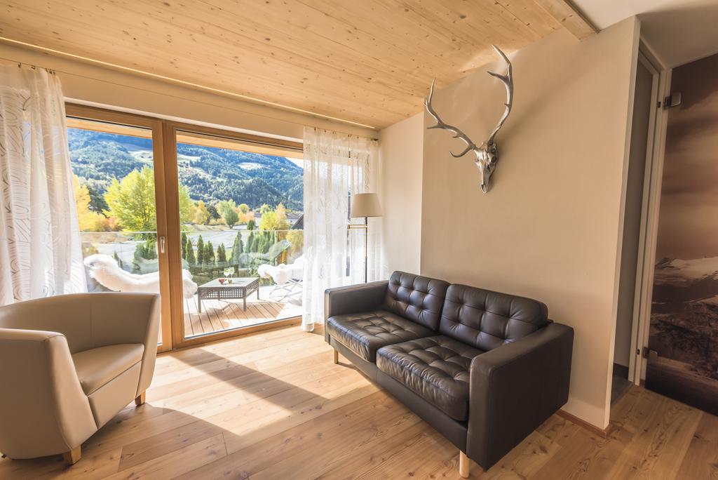 Residence-Garni Haus Tschenett Прато-алло-Стельвио Экстерьер фото