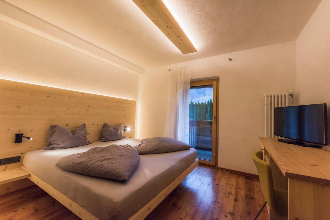 Residence-Garni Haus Tschenett Прато-алло-Стельвио Экстерьер фото