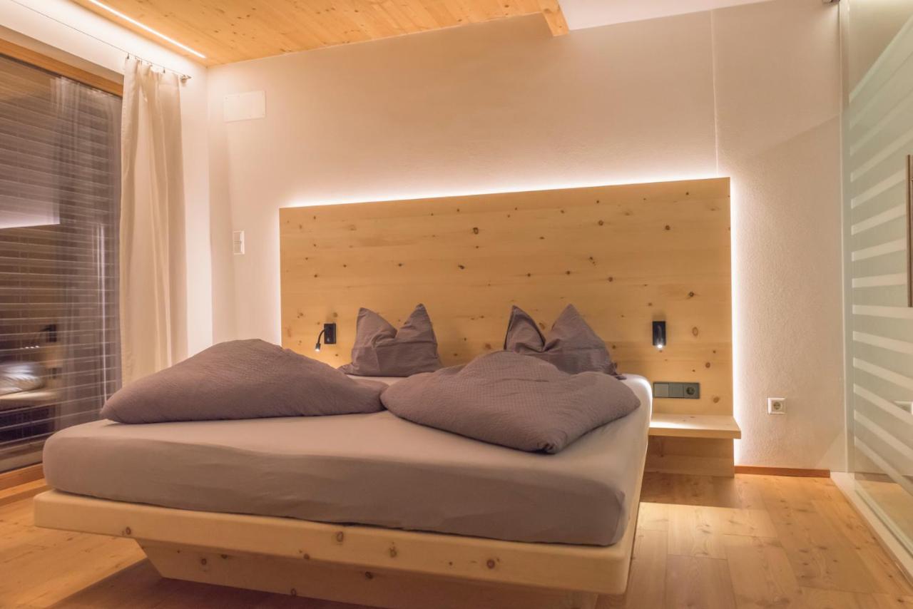 Residence-Garni Haus Tschenett Прато-алло-Стельвио Экстерьер фото