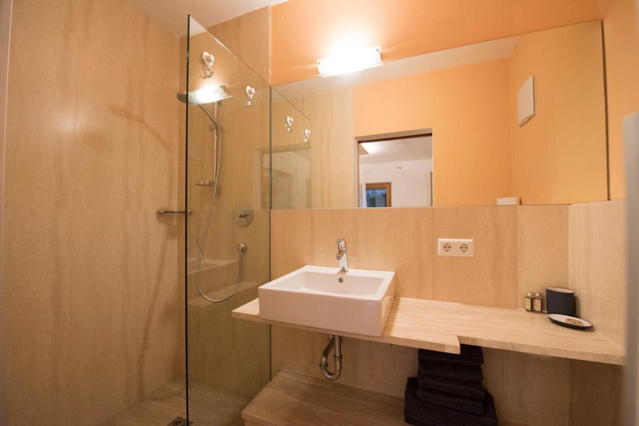 Residence-Garni Haus Tschenett Прато-алло-Стельвио Экстерьер фото