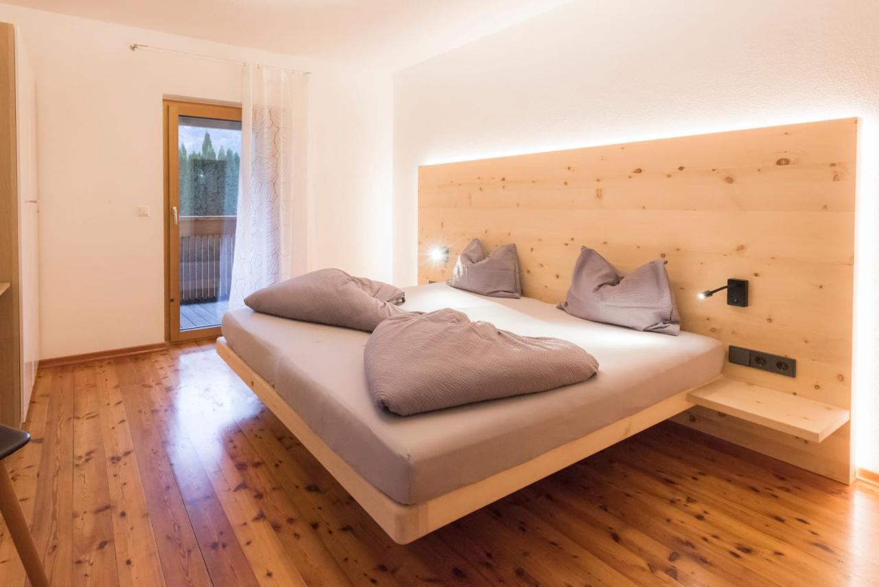 Residence-Garni Haus Tschenett Прато-алло-Стельвио Экстерьер фото